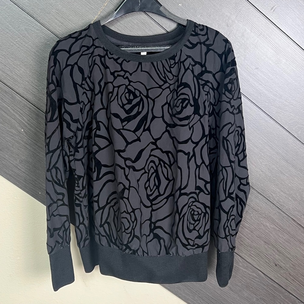 Fabletics Women's Burnout Floral Pullover Top Black Medium Activewear